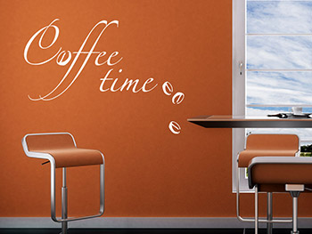 Wandtattoo Coffee in wei auf einer farbigen Wand
